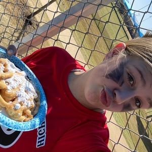 Meet your Posher, Addison